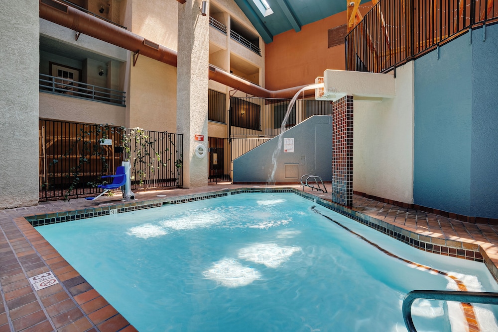 Lodge at Angel Fire Resort