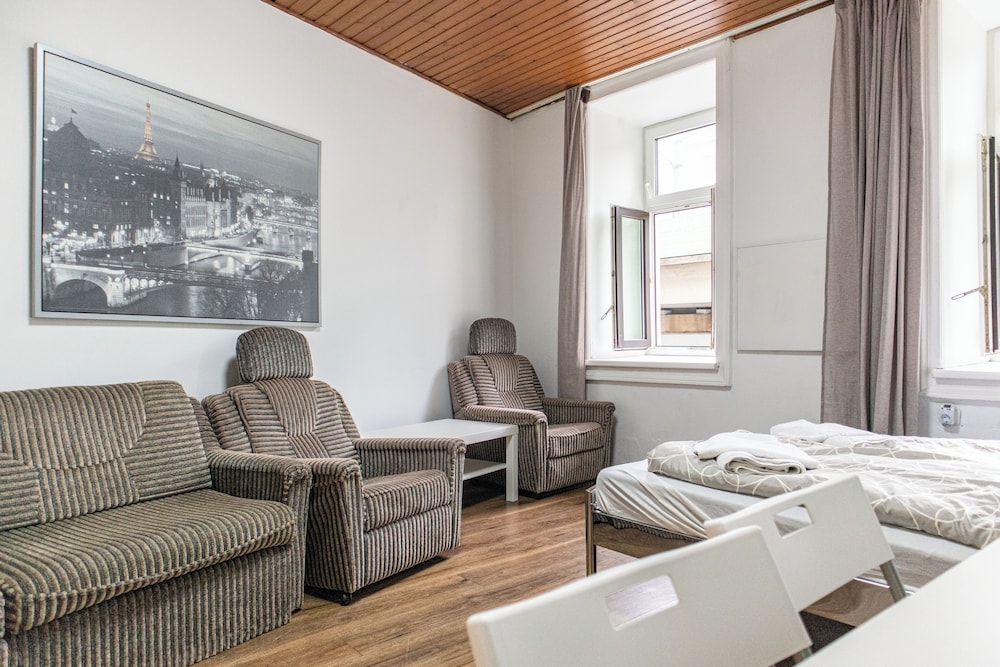 1BR Apt by Danube Millennium Mall