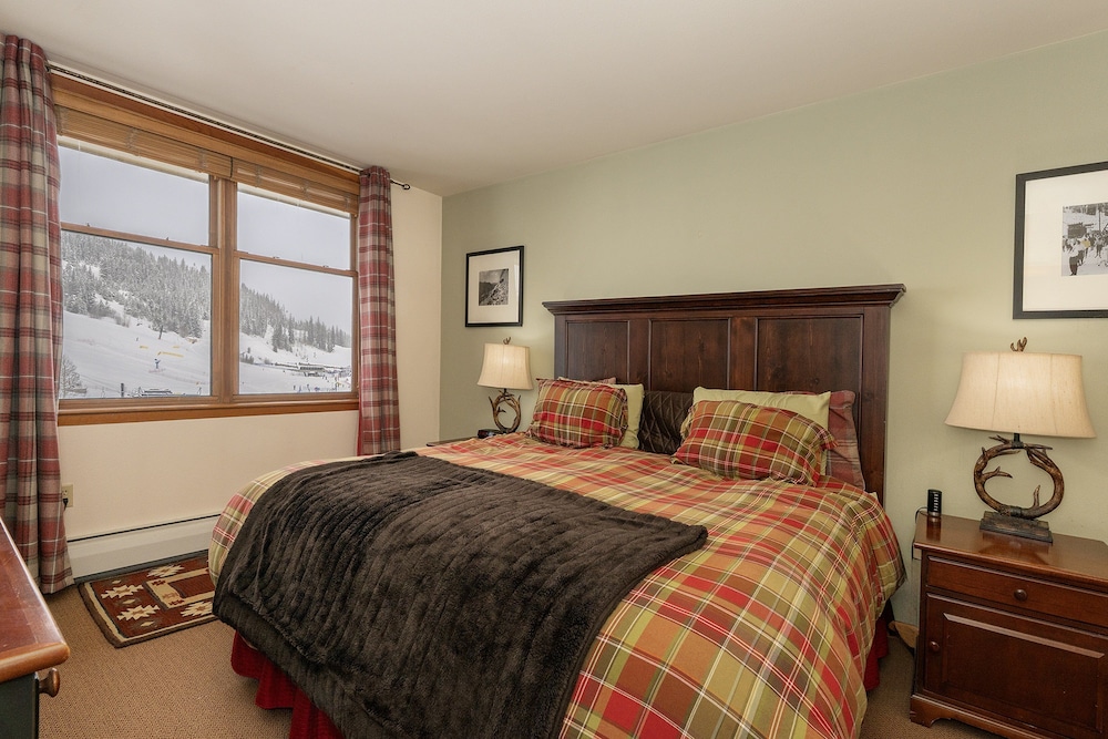 Select Unit 2509 - Zephyr Mountain Lodge 2 Bedroom Condo