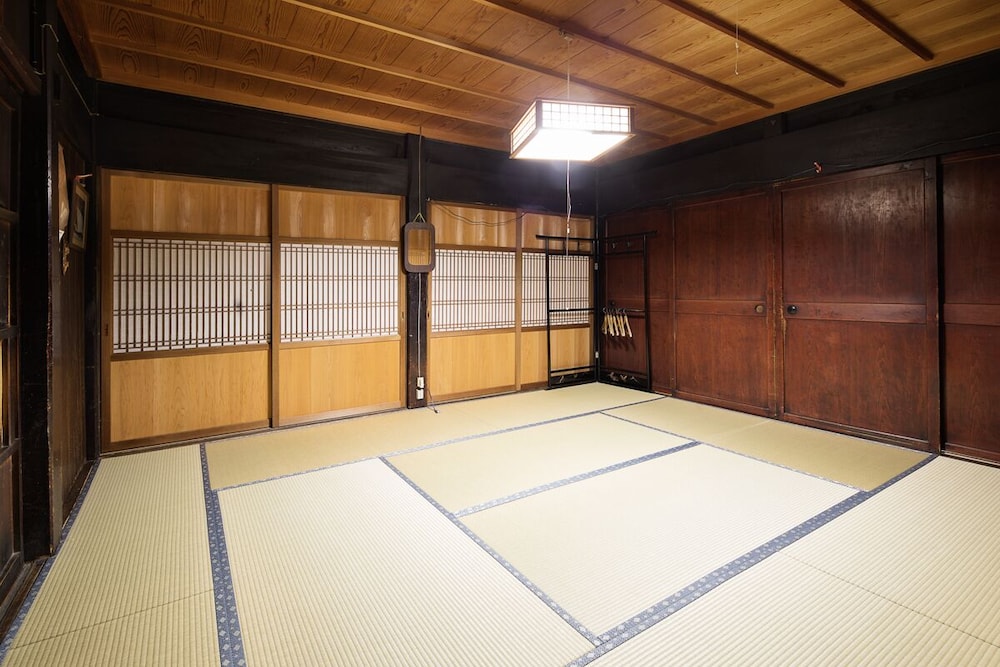 Shirakawago Gassho-house YOKICHI view 3