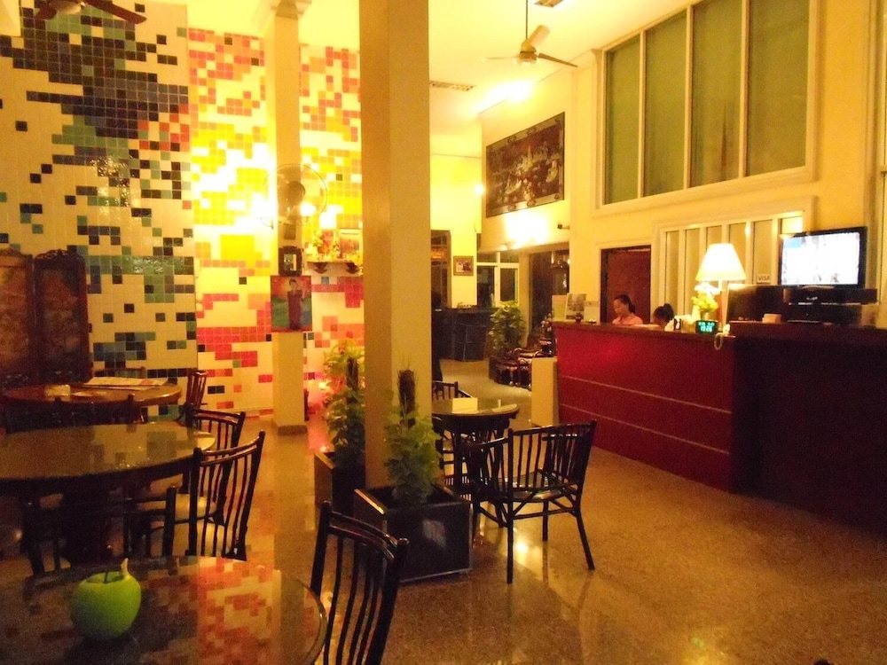 Lodge 61 Bed & Breakfast