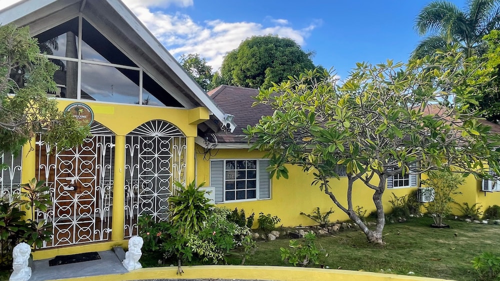 Ironshore Sugarmill Villa W Private Pool 6 Bedroom Villa