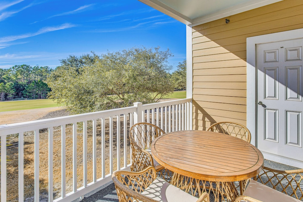 Beach Shuttle & Pool: North Myrtle Beach Condo!