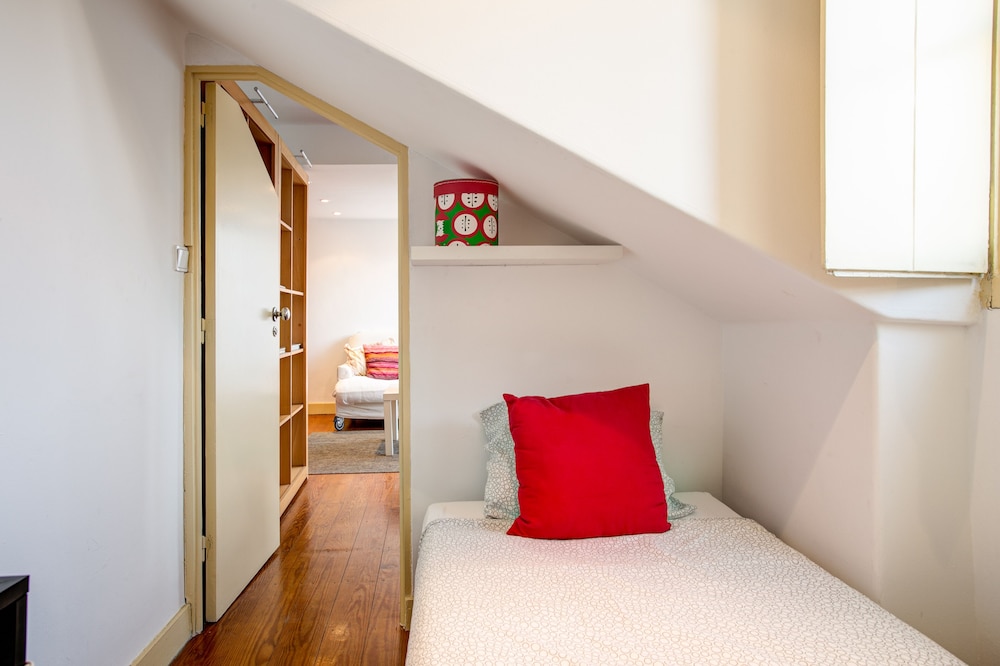 Apartment Terrace in the Heart of Lisbon view 4