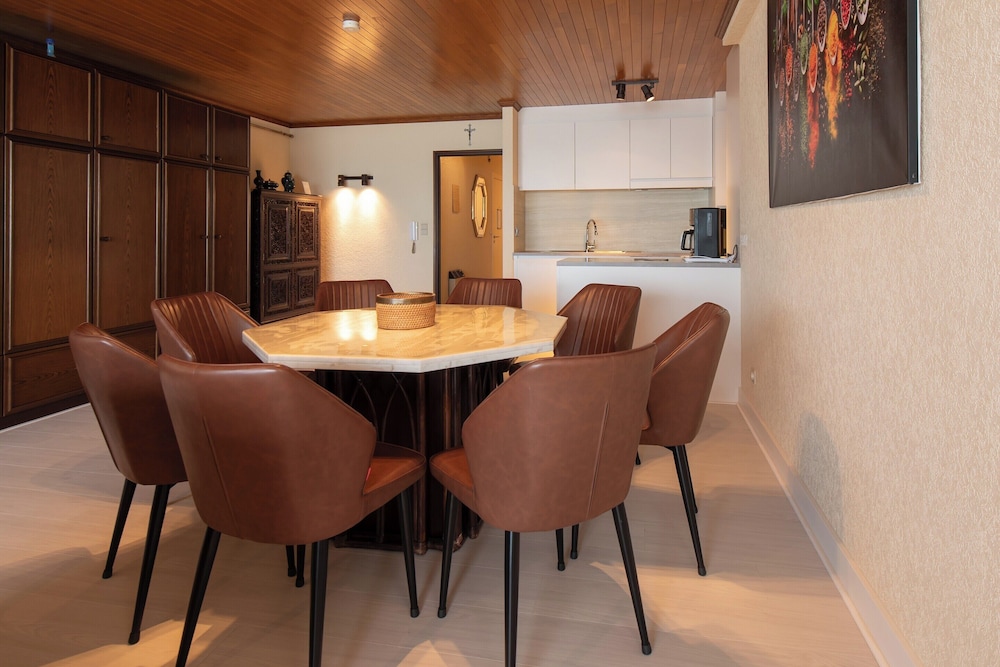 Apartment in Middelkerke With Beach Views