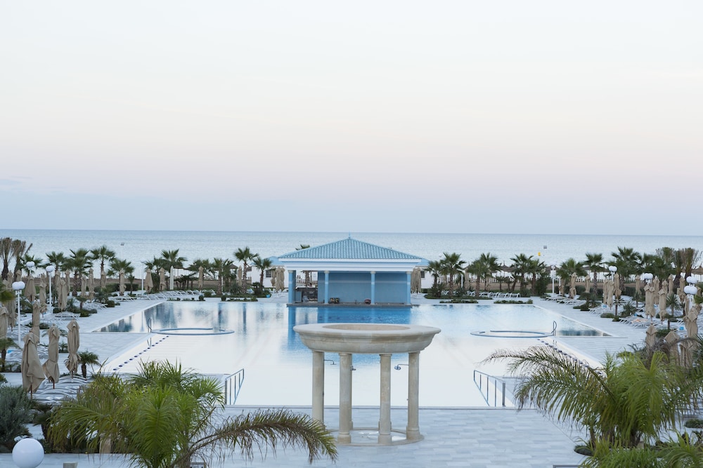 Hotel Concorde Green Park Palace