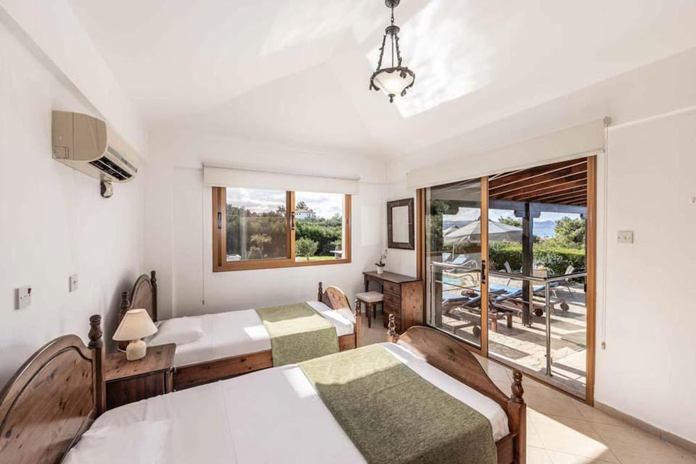 Villa Argaka Heights