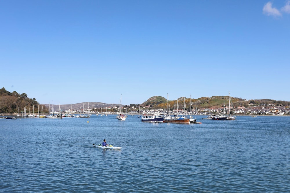 Ty Conwy