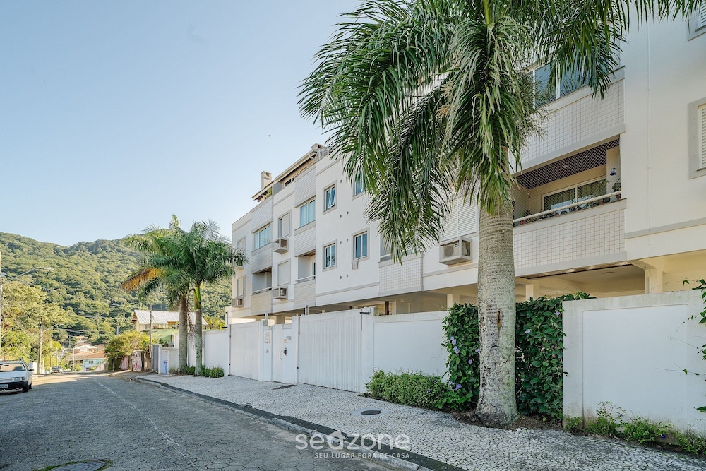 Apartment With Balcony in Lagoa Pir0014