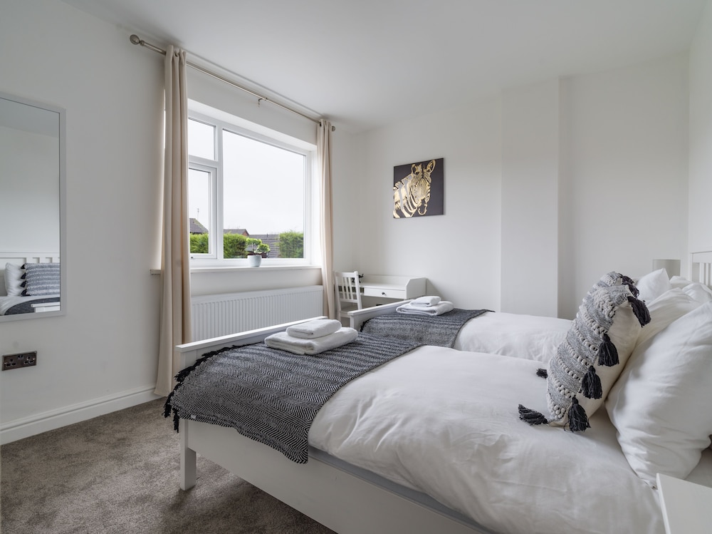 Ord House - 3 Bedroom Bungalow Stakeford view 4