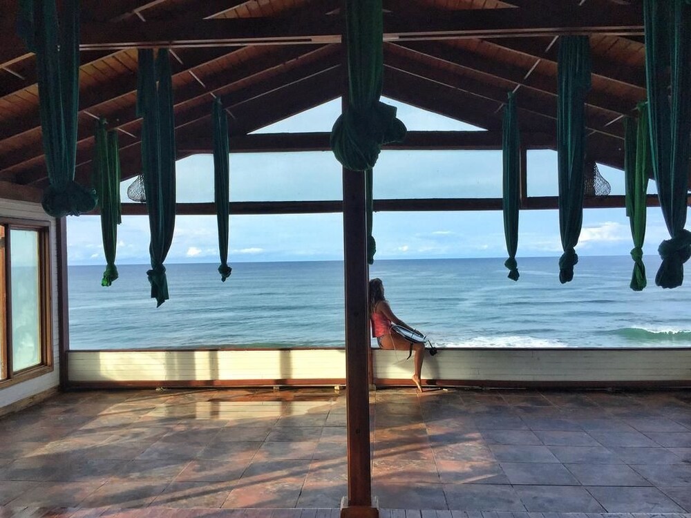 Magnific Rock - Surf Resort & Yoga Retreat Nicaragua - Hostel