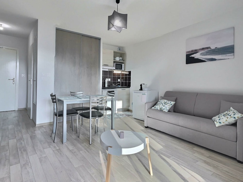 Studio in Valras-plage Near Sandy Beach