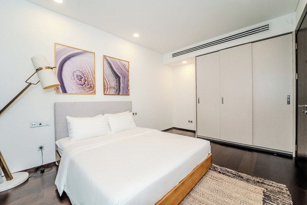 Serenity Luxury Private Pool Villas - Free One Way Airport Shuttle