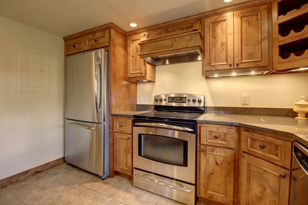 Wl210 West Lake Lodge 2 Bedroom Condo