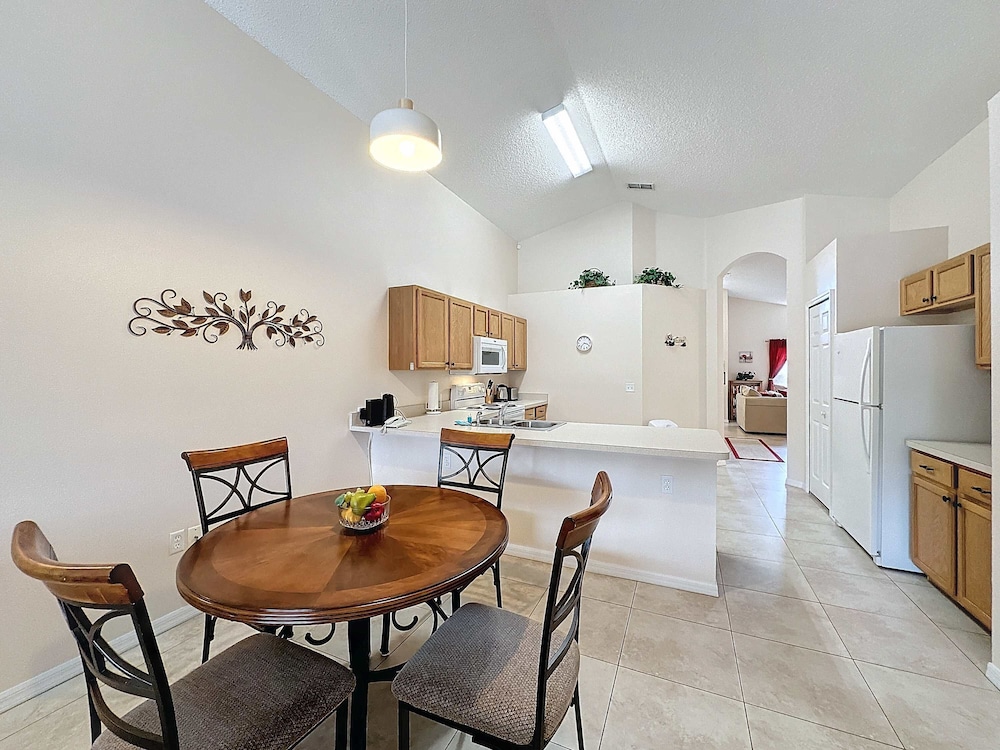 South Facing Pool Home With Golf Course Views