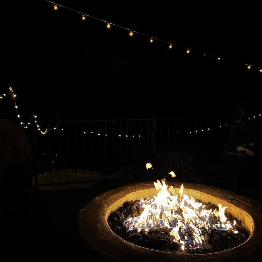 Pikes Peak Paradise Bed and Breakfast