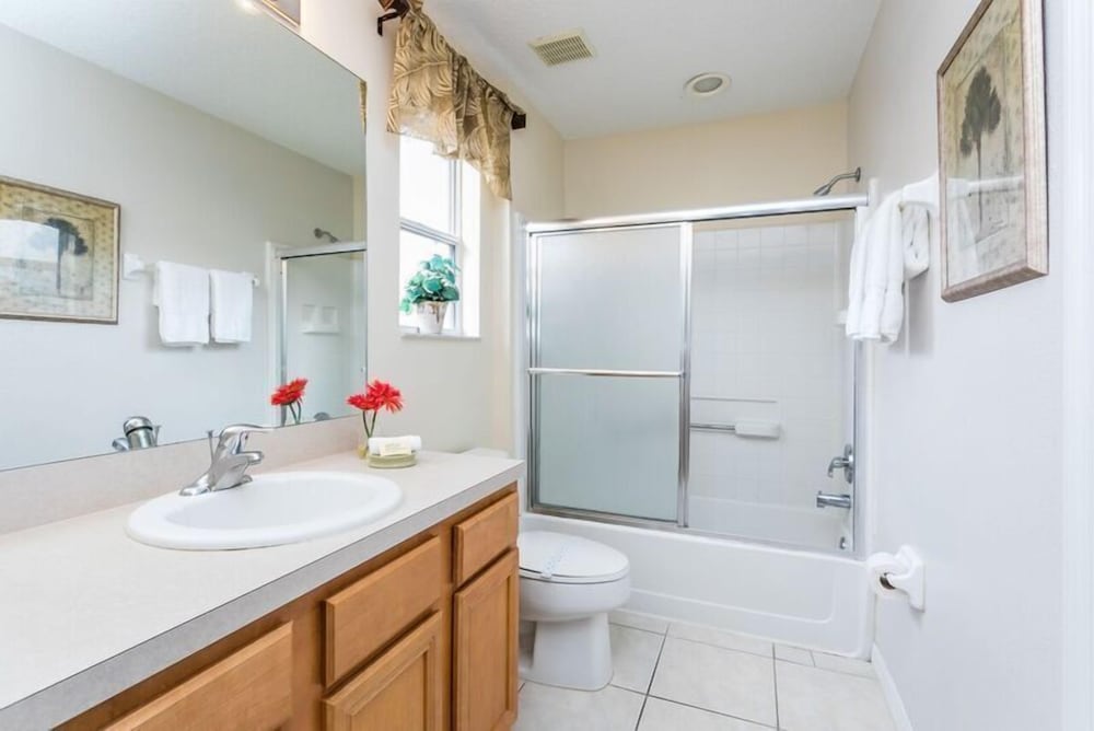 7BR Pool Home Emerald Island by SHV-8567 view 5