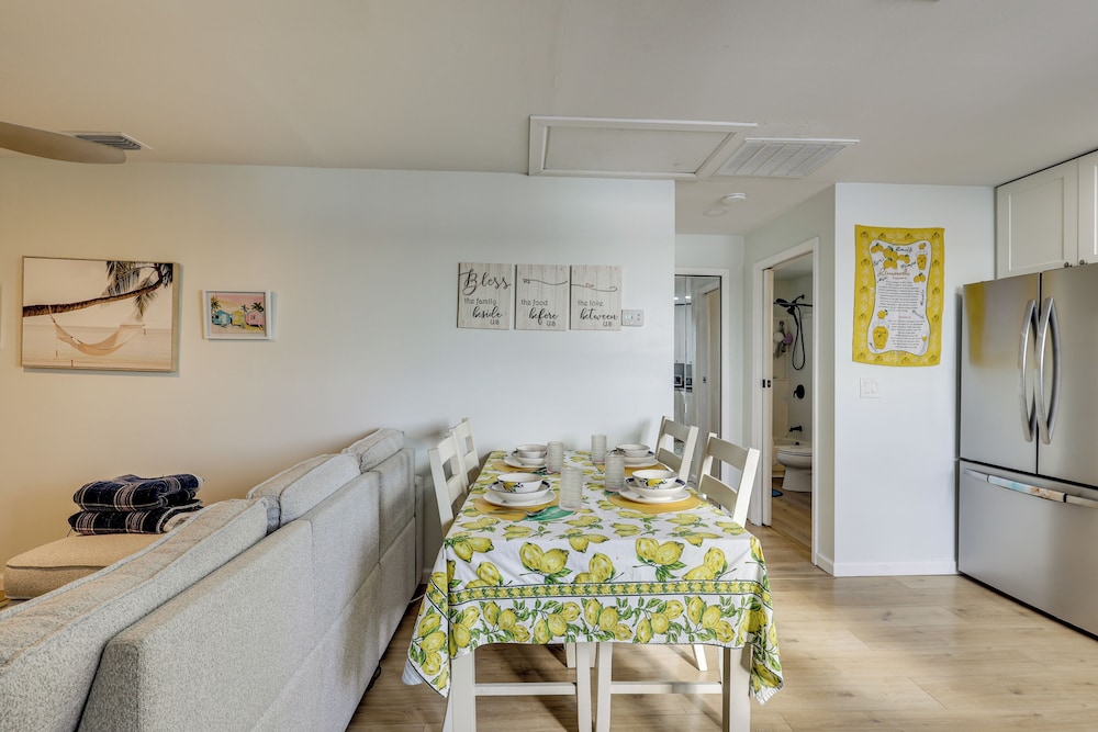 Private Beach: 'hidden Shack By the Bay' in Ruskin
