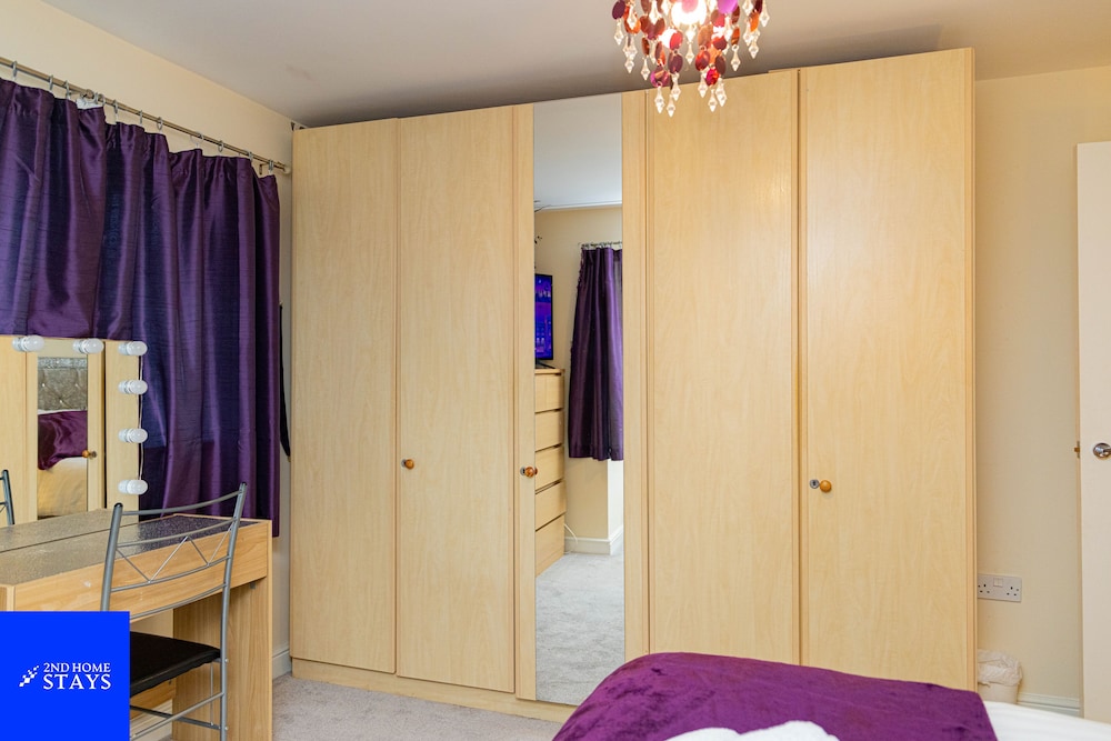 2ndhomestays-west Bromwich- 2-bedroom Maisonette view 5