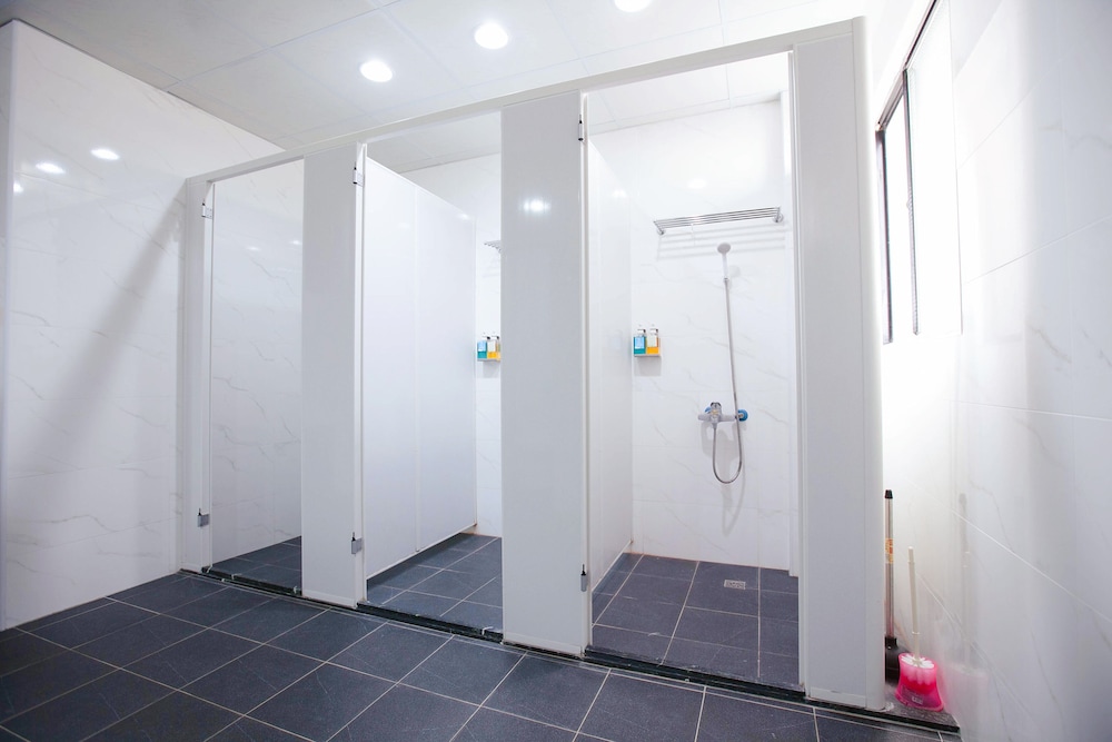 Chesdon Hostel