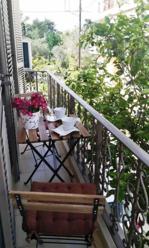 Contessa Elli Residences