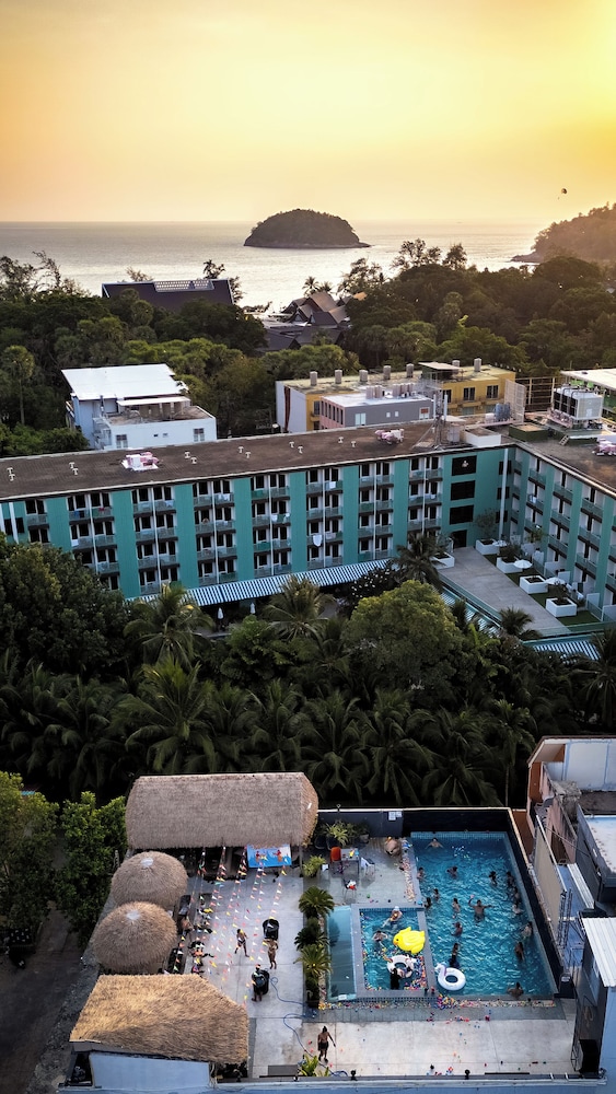 EBS Hostel Phuket