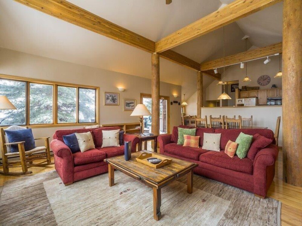 Cool Ridge Town Home at Summerwood 3 Bedroom Holiday home by Key to the Rockies