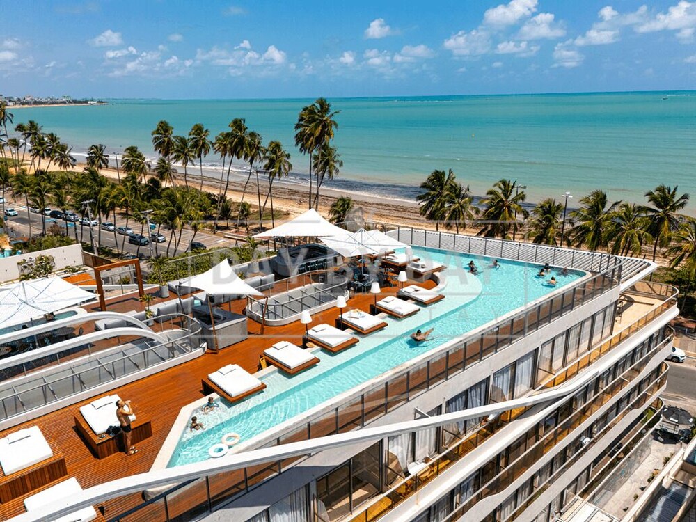 Setai Yacht Premium
