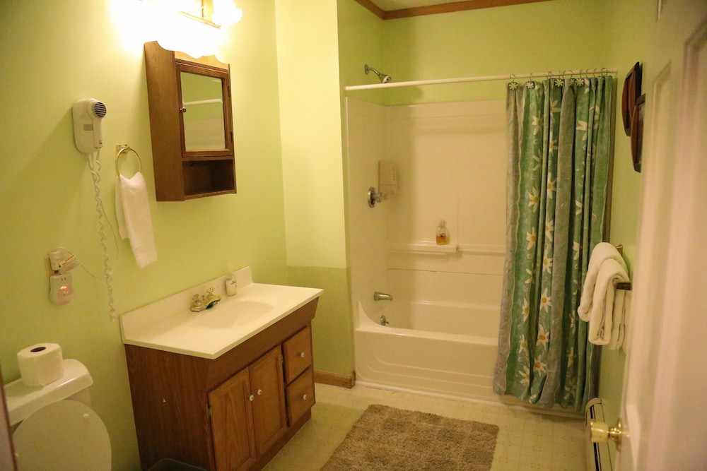 Plymouth Vacations - Salt Ash Inn - Property Image 81