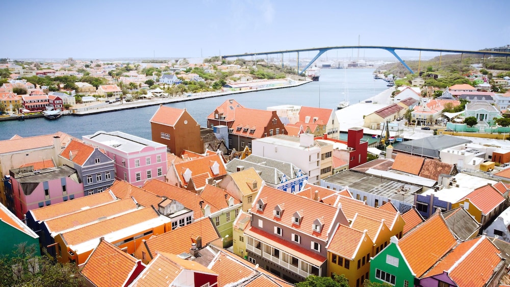 Willemstad Historic City Suites