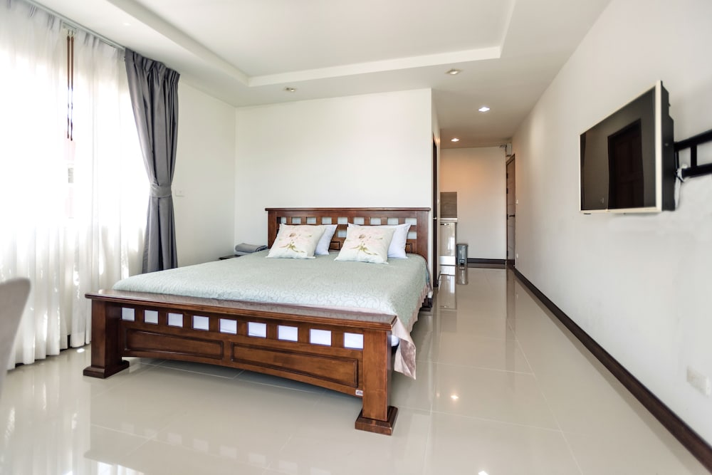 Beach 7 Condo by GrandisVillas