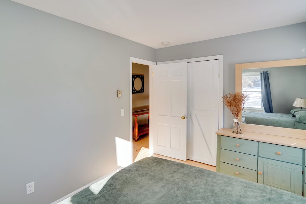 Cozy Southern Vermont Home w/ On-site Trails view 5