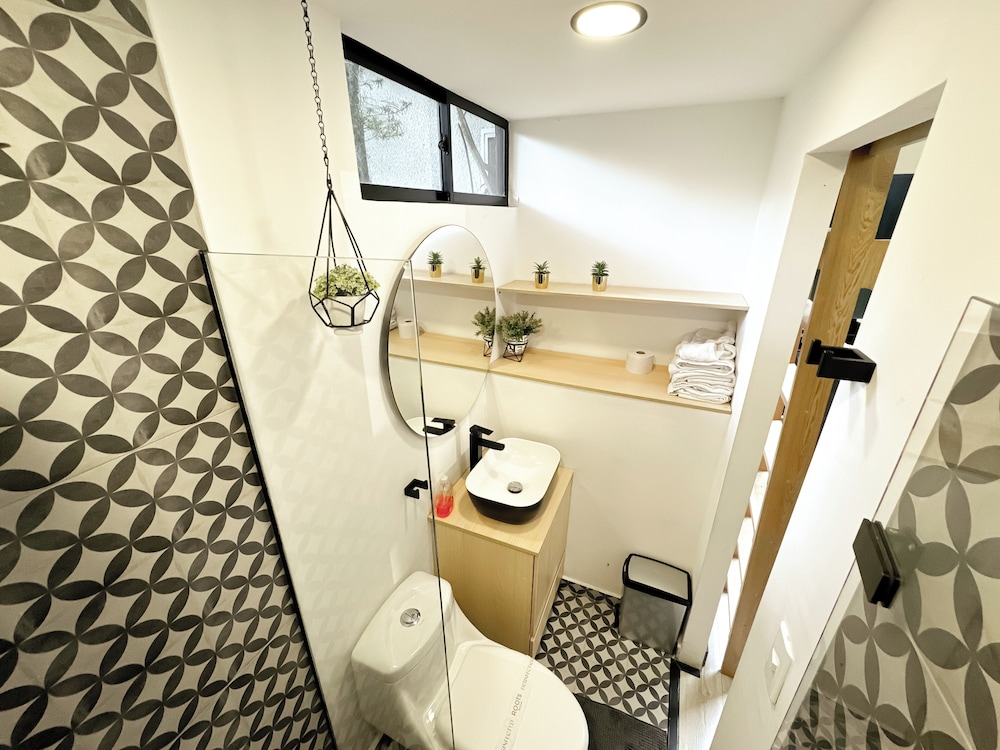 Frontera by Roots Rentals
