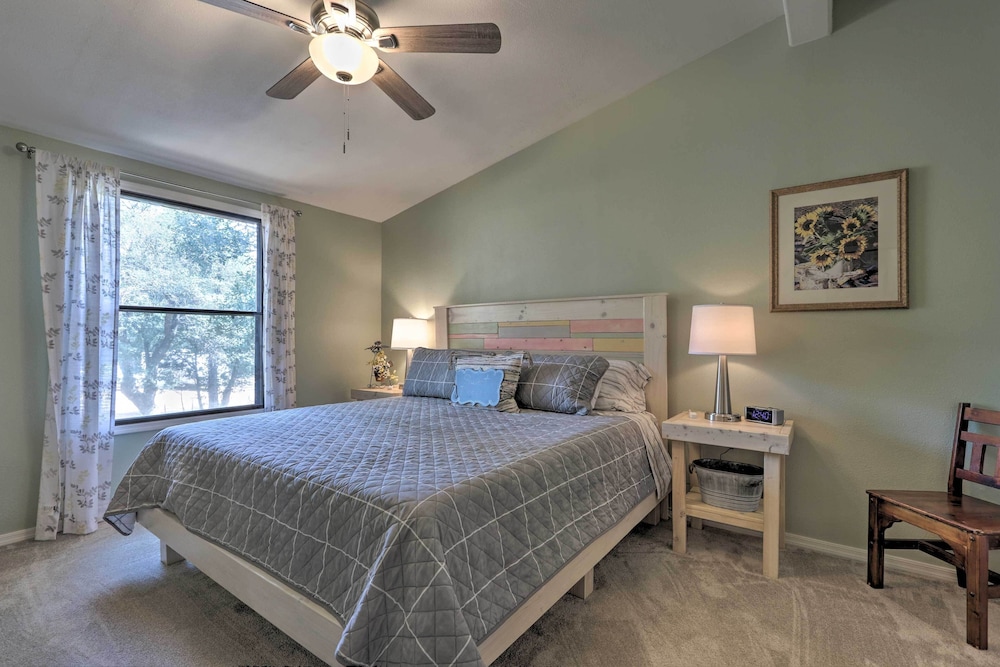 Payson Vacations - Updated Strawberry Family Cabin w/ 2 Private Decks - Property Image 5