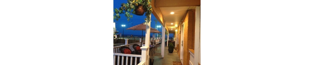 Boardwalk Hotel Charlee & Beach House Rentals view 2
