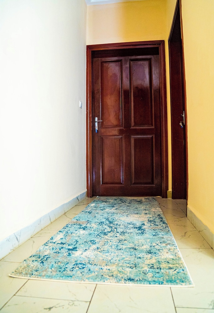 Modern Chic Apartment Yaoundé