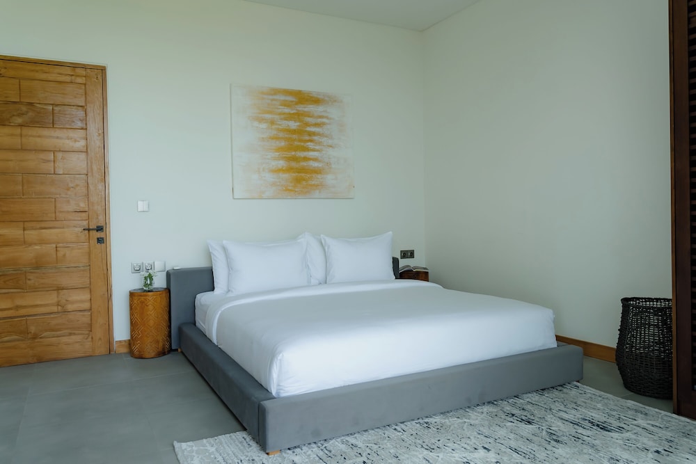 AMO Residences