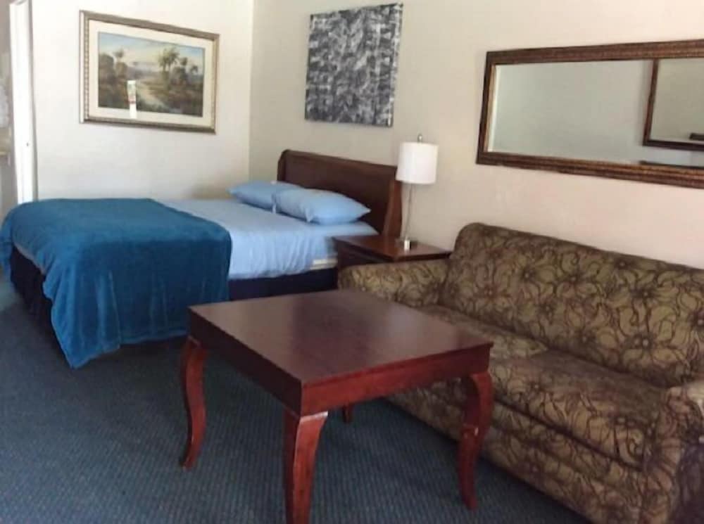 Lake City Vacations - Motel 8 Lake City - Property Image 12