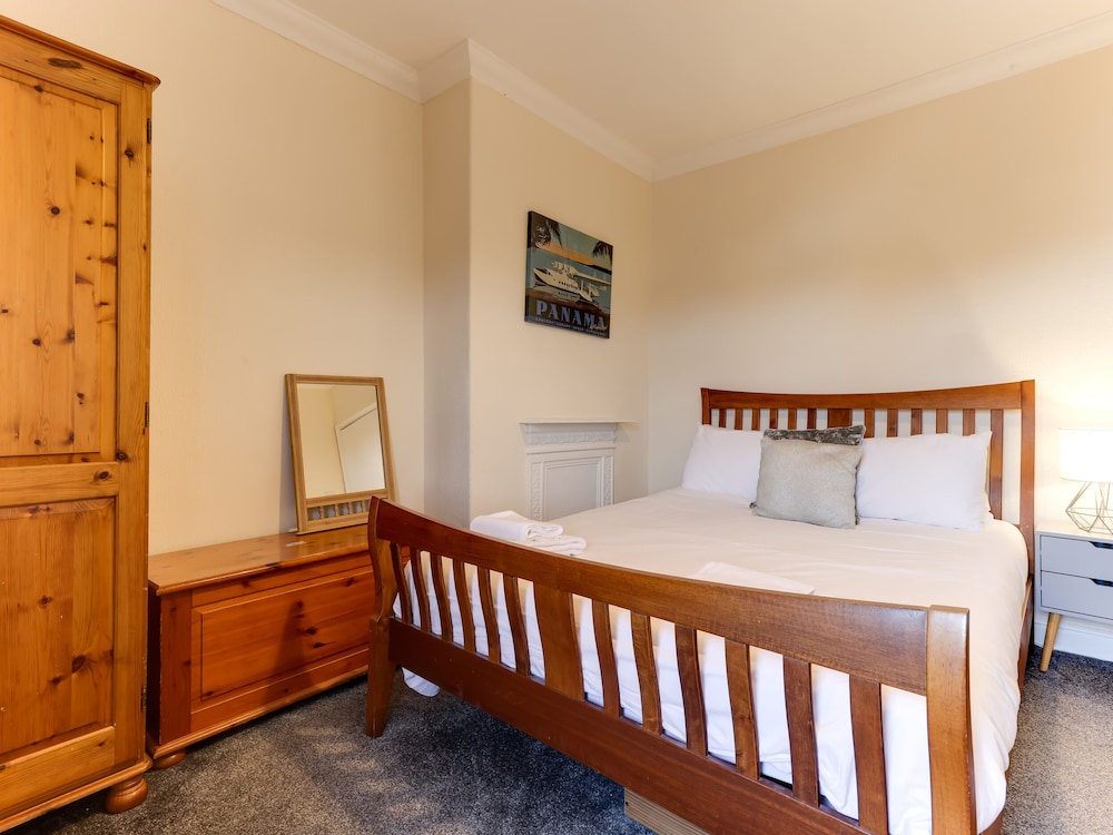 Royal Victoria House view 4