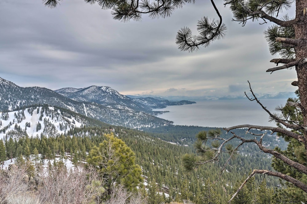 Lake Tahoe Vacations - Incline Village Cabin w/ Patio: 2 Mi to Beach! - Property Image 12