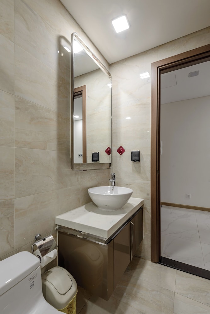 Landmark 81 & Vinhomes - ZEN Saigon Citypoint.