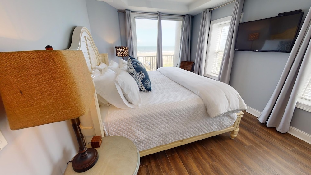 Beach House 2 by Tybee Vacation Rentals