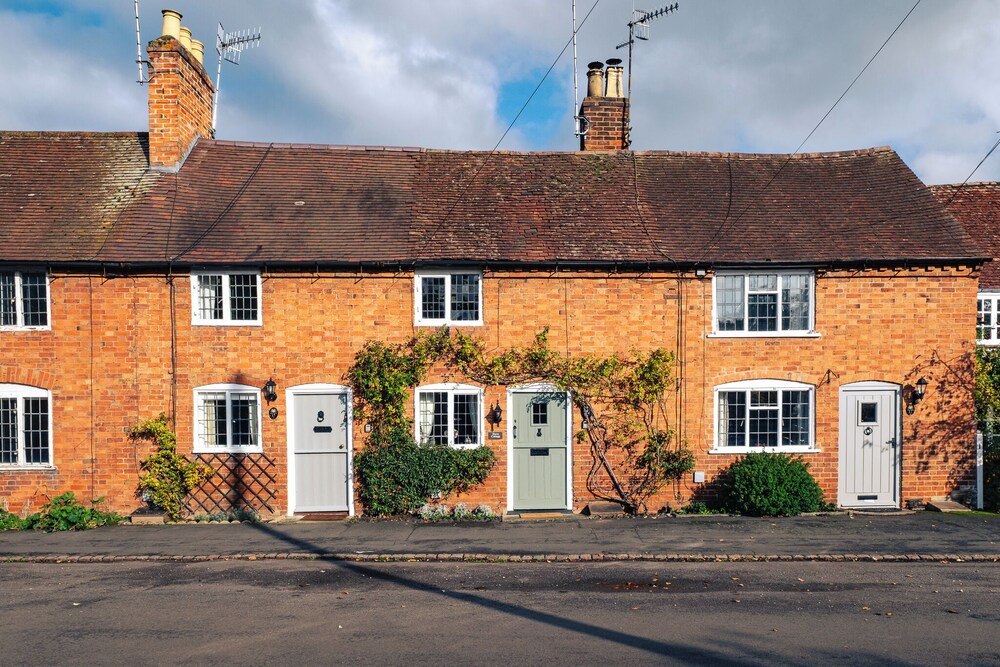 Two Cottages near Stratford-upon-Avon