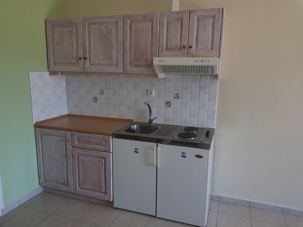 Karabo Hotel