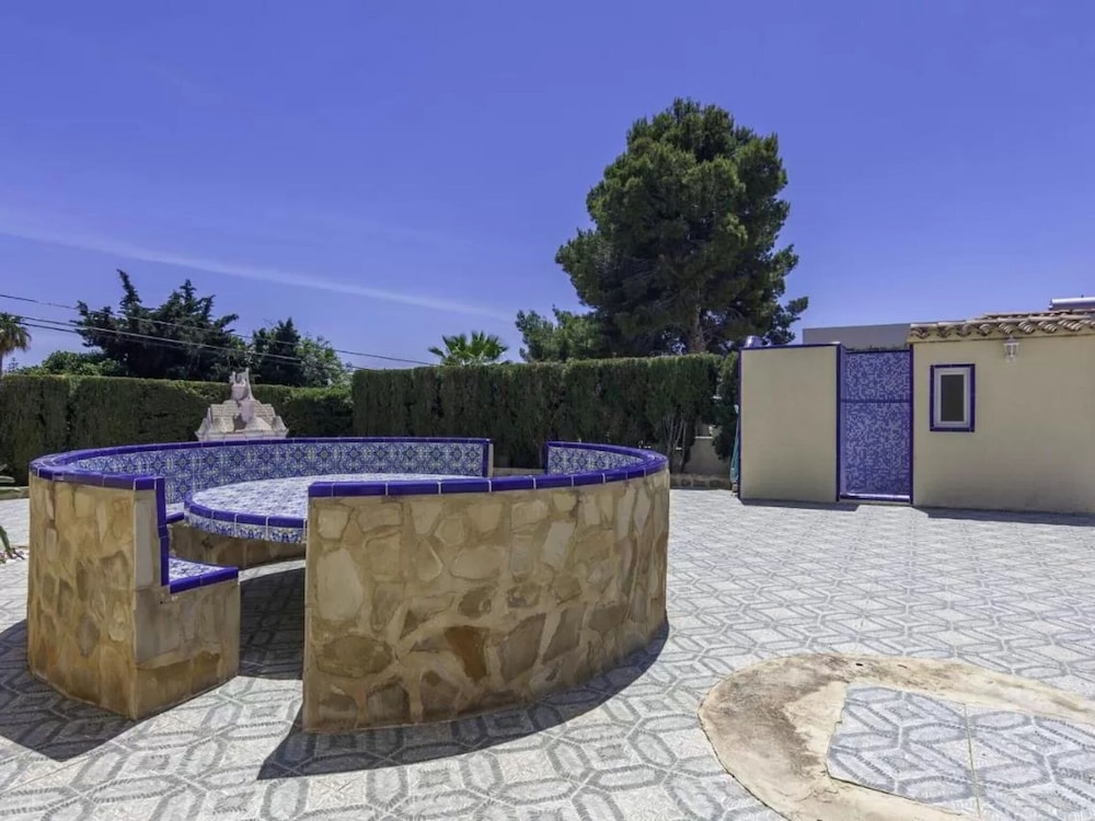 Charming Holiday Home in Calpe With Barbeque