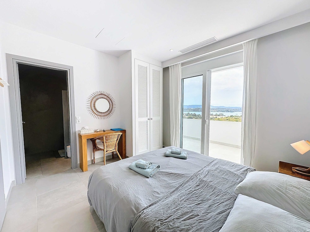 Modern VIP Villa 100 Privacy Stunning Views