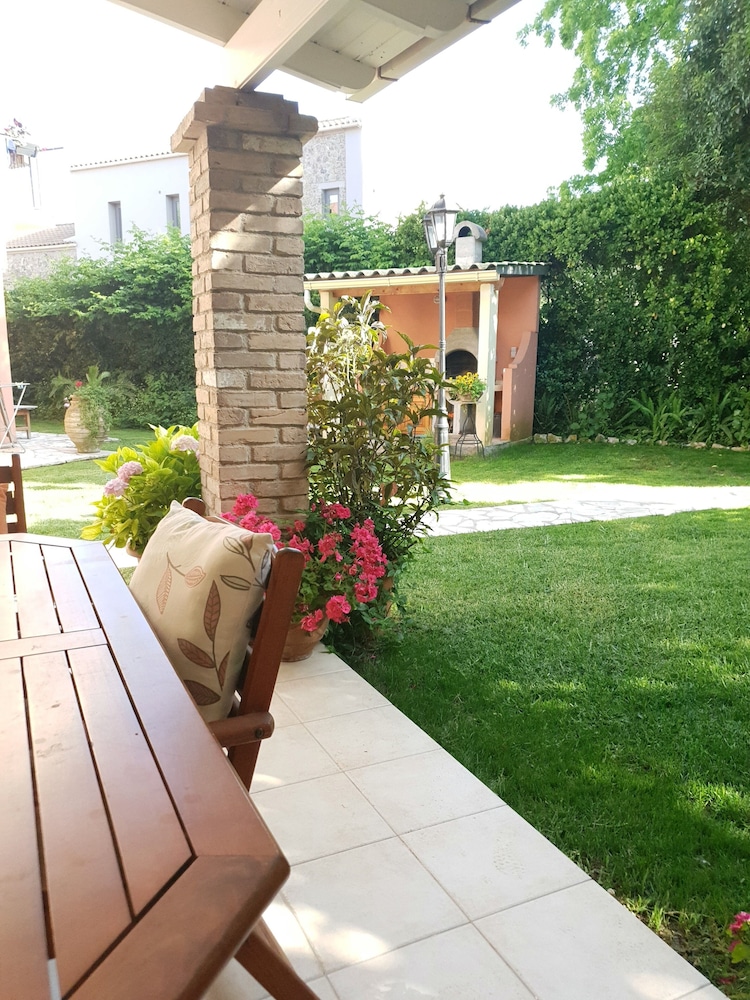 Kaloudis Apartments & Studios
