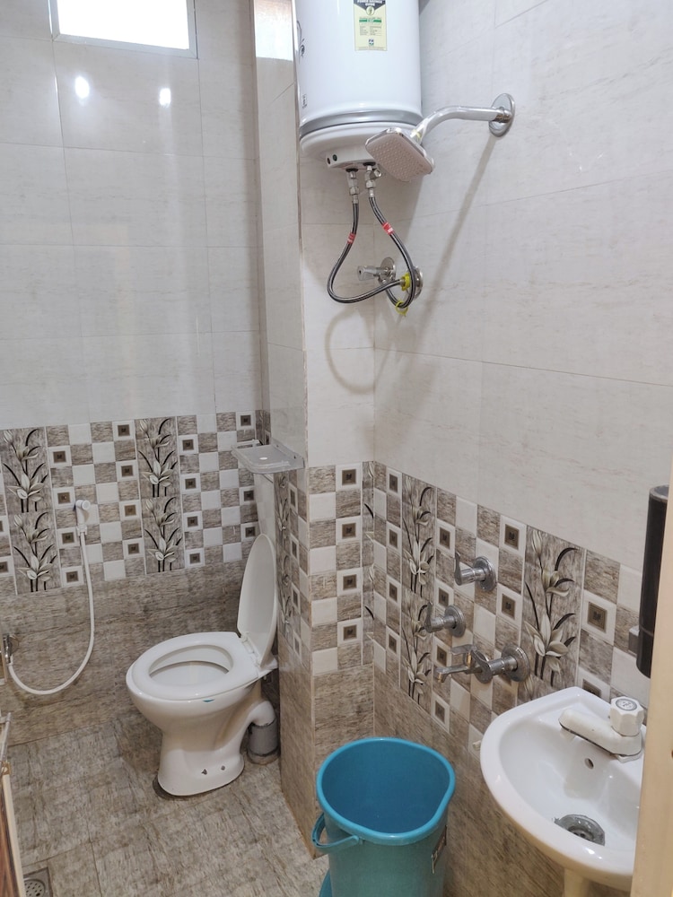 Hotel Aagman Palace - Near Mahakal Temple