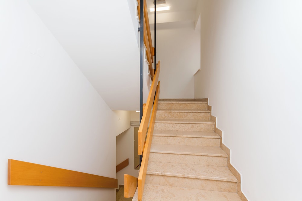 Premium City Center Apartment Tartini 2 view 2