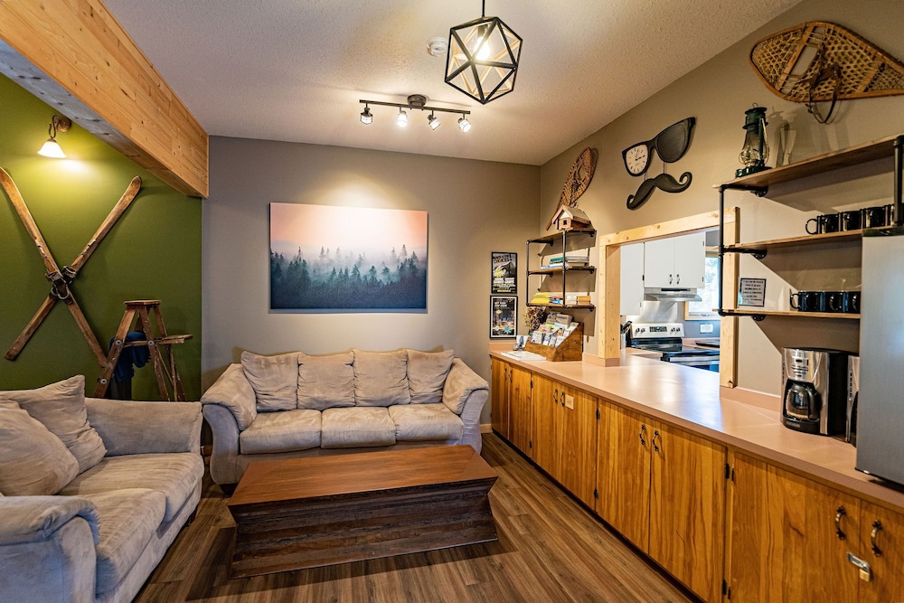Perch for Four by Revelstoke Vacations